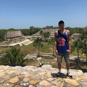 Meet your Posher, Ban